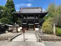 梅宮大社の山門・神門