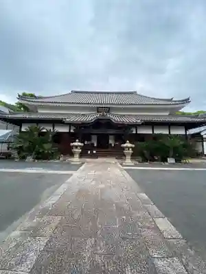 國前寺の本殿・本堂
