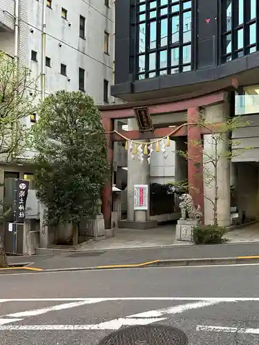 築土神社の鳥居