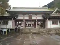 照國神社の山門・神門