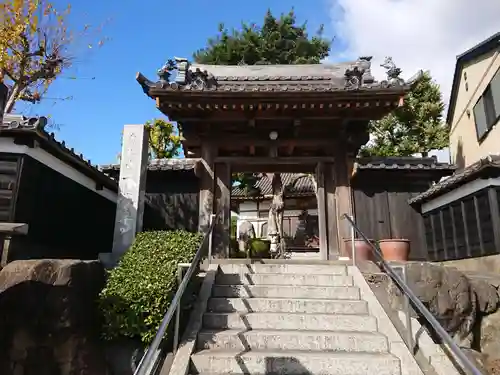本覚寺の山門・神門
