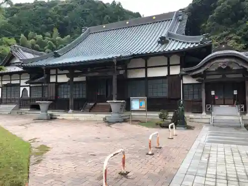 誓願寺の本殿・本堂