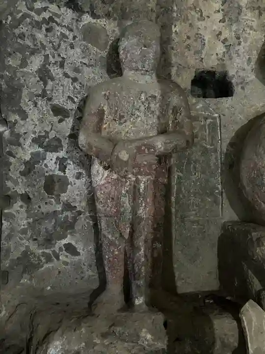 犬飼石仏(大分県)