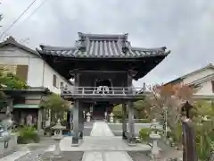 延命寺の山門