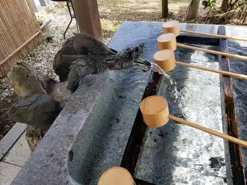 毛谷黒龍神社の手水舎
