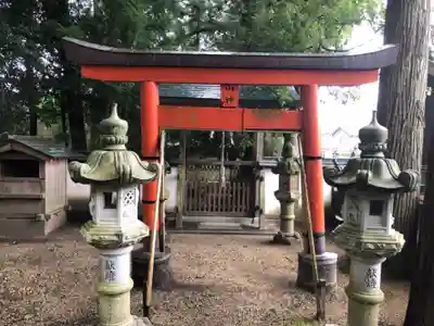 名居神社の末社・摂社