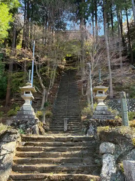 高山不動尊常楽院の{uncategorized: "未分類", other: "その他", undefined: "問題あり", building: "その他建物", grave: "お墓", sacred_gate: "鳥居", guardian: "狛犬", statue: "像", buddha: "仏像", history: "歴史", nature: "自然", garden: "庭園", animal: "動物", pagoda: "塔", temizu: "手水舎", mountain_gate: "山門・神門", sanctuary: "本殿・本堂", subordinate: "末社・摂社", art: "芸術", scenery: "景色", jizo: "地蔵", ema: "絵馬", goshuin: "御朱印", omikuji: "おみくじ", items: "授与品その他", amulet: "お守り", goshuincho: "御朱印帳", eats: "食事", festival: "お祭り", votive_dance: "神楽", shichigosan: "七五三参", wedding: "結婚式", experience: "体験その他", initially: "初詣", around: "周辺", anti_infection: "感染症対策"}