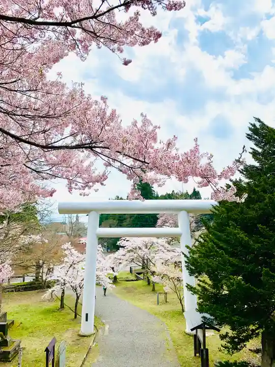 土津神社|こどもと出世の神さまの鳥居