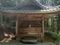 白山神社の末社