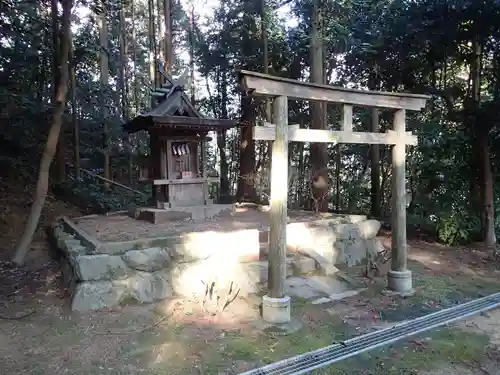 葛木御歳神社の末社