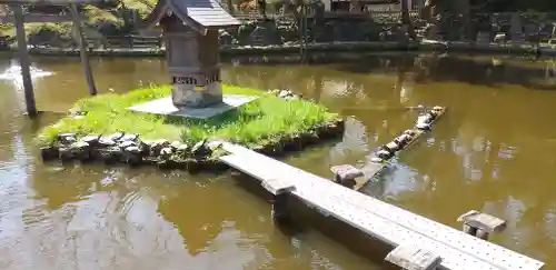 越ヶ谷久伊豆神社の庭園