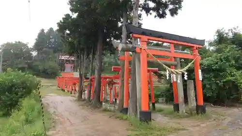 高屋敷稲荷神社の鳥居