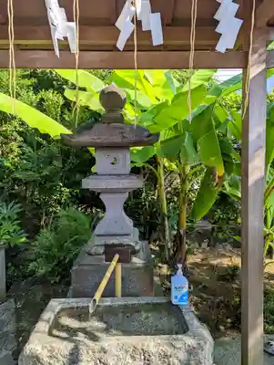 横浜御嶽神社の手水舎