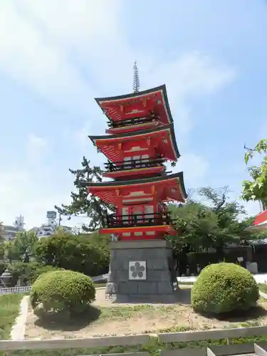 綱敷天満宮の塔