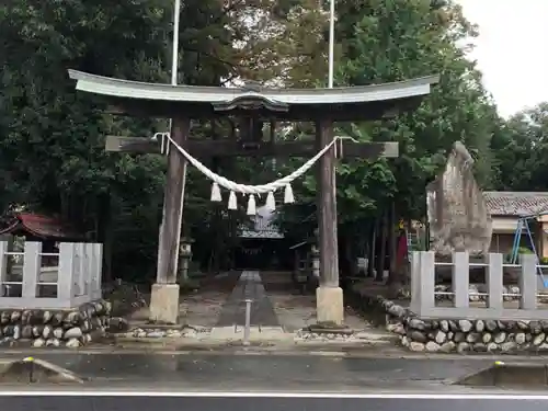 出雲乃伊波比神社の鳥居