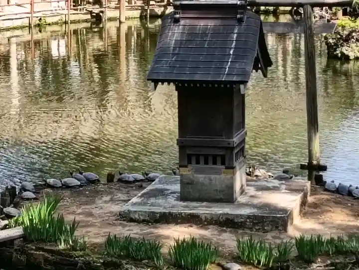 越ヶ谷久伊豆神社の{uncategorized: "未分類", other: "その他", undefined: "問題あり", building: "その他建物", grave: "お墓", sacred_gate: "鳥居", guardian: "狛犬", statue: "像", buddha: "仏像", history: "歴史", nature: "自然", garden: "庭園", animal: "動物", pagoda: "塔", temizu: "手水舎", mountain_gate: "山門・神門", sanctuary: "本殿・本堂", subordinate: "末社・摂社", art: "芸術", scenery: "景色", jizo: "地蔵", ema: "絵馬", goshuin: "御朱印", omikuji: "おみくじ", items: "授与品その他", amulet: "お守り", goshuincho: "御朱印帳", eats: "食事", festival: "お祭り", votive_dance: "神楽", shichigosan: "七五三参", wedding: "結婚式", experience: "体験その他", initially: "初詣", around: "周辺", anti_infection: "感染症対策"}