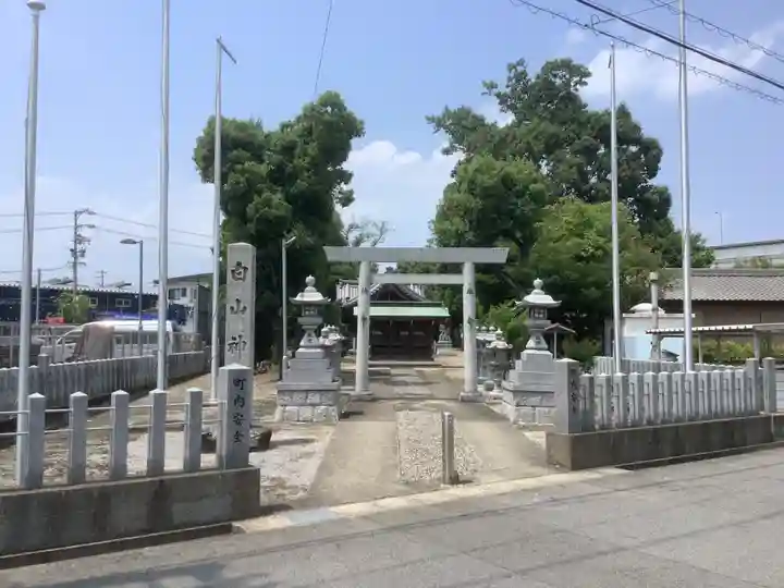 白山神社(松河戸町)の鳥居