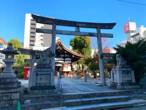 三輪神社の鳥居