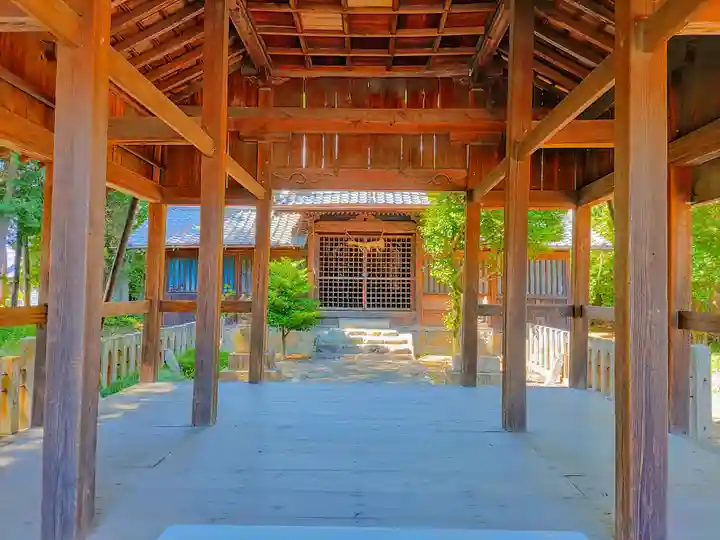 大毛神社(大毛五百入塚)の本殿・本堂