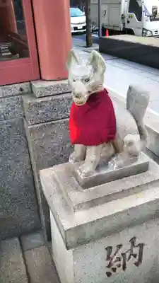 明治座稲荷神社の狛犬