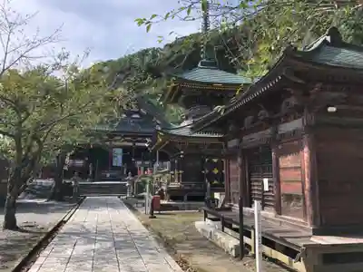 那古寺の本殿・本堂