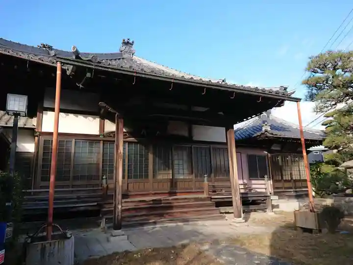 蓮馨寺の本殿・本堂