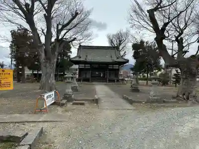 氷鉋神社の{uncategorized: "未分類", other: "その他", undefined: "問題あり", building: "その他建物", grave: "お墓", sacred_gate: "鳥居", guardian: "狛犬", statue: "像", buddha: "仏像", history: "歴史", nature: "自然", garden: "庭園", animal: "動物", pagoda: "塔", temizu: "手水舎", mountain_gate: "山門・神門", sanctuary: "本殿・本堂", subordinate: "末社・摂社", art: "芸術", scenery: "景色", jizo: "地蔵", ema: "絵馬", goshuin: "御朱印", omikuji: "おみくじ", items: "授与品その他", amulet: "お守り", goshuincho: "御朱印帳", eats: "食事", festival: "お祭り", votive_dance: "神楽", shichigosan: "七五三参", wedding: "結婚式", experience: "体験その他", initially: "初詣", around: "周辺", anti_infection: "感染症対策"}