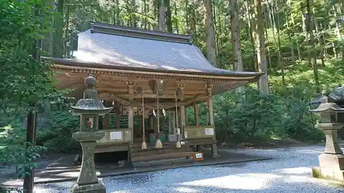 上色見熊野座神社の本殿