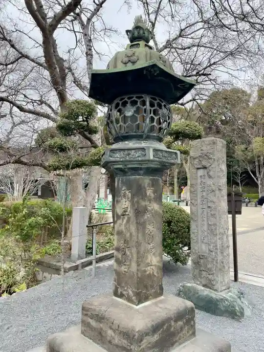 寛永寺不忍池弁天堂の{uncategorized: "未分類", other: "その他", undefined: "問題あり", building: "その他建物", grave: "お墓", sacred_gate: "鳥居", guardian: "狛犬", statue: "像", buddha: "仏像", history: "歴史", nature: "自然", garden: "庭園", animal: "動物", pagoda: "塔", temizu: "手水舎", mountain_gate: "山門・神門", sanctuary: "本殿・本堂", subordinate: "末社・摂社", art: "芸術", scenery: "景色", jizo: "地蔵", ema: "絵馬", goshuin: "御朱印", omikuji: "おみくじ", items: "授与品その他", amulet: "お守り", goshuincho: "御朱印帳", eats: "食事", festival: "お祭り", votive_dance: "神楽", shichigosan: "七五三参", wedding: "結婚式", experience: "体験その他", initially: "初詣", around: "周辺", anti_infection: "感染症対策"}