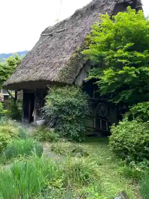 高椅神社の{uncategorized: "未分類", other: "その他", undefined: "問題あり", building: "その他建物", grave: "お墓", sacred_gate: "鳥居", guardian: "狛犬", statue: "像", buddha: "仏像", history: "歴史", nature: "自然", garden: "庭園", animal: "動物", pagoda: "塔", temizu: "手水舎", mountain_gate: "山門・神門", sanctuary: "本殿・本堂", subordinate: "末社・摂社", art: "芸術", scenery: "景色", jizo: "地蔵", ema: "絵馬", goshuin: "御朱印", omikuji: "おみくじ", items: "授与品その他", amulet: "お守り", goshuincho: "御朱印帳", eats: "食事", festival: "お祭り", votive_dance: "神楽", shichigosan: "七五三参", wedding: "結婚式", experience: "体験その他", initially: "初詣", around: "周辺", anti_infection: "感染症対策"}