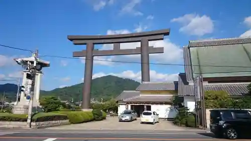 大神神社の鳥居