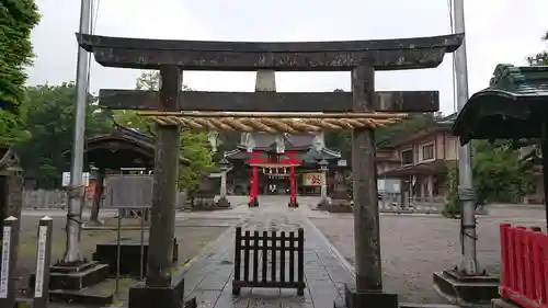 箭弓稲荷神社の鳥居