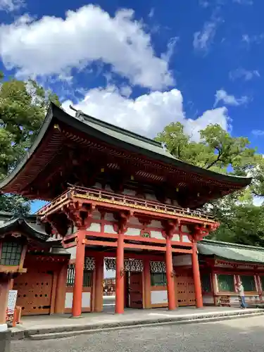 武蔵一宮氷川神社の山門・神門