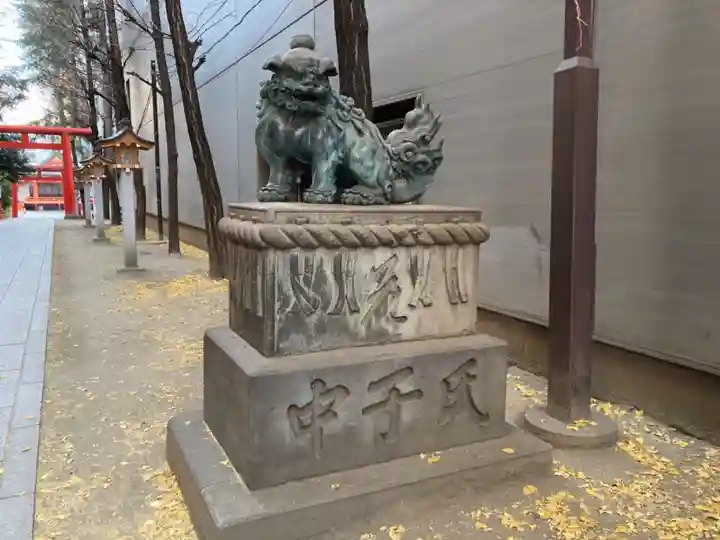 花園神社の狛犬