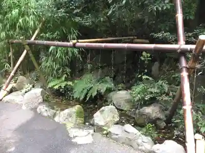 白笹稲荷神社の手水舎