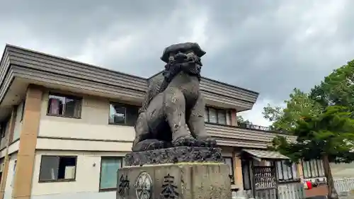 滝川神社の狛犬