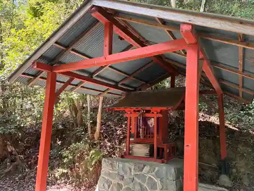 木の元八幡神社の末社・摂社