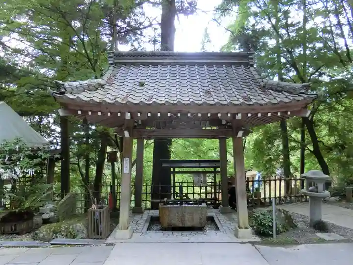 正法寺の手水舎