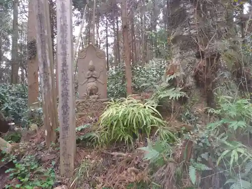 諏訪神社の仏像