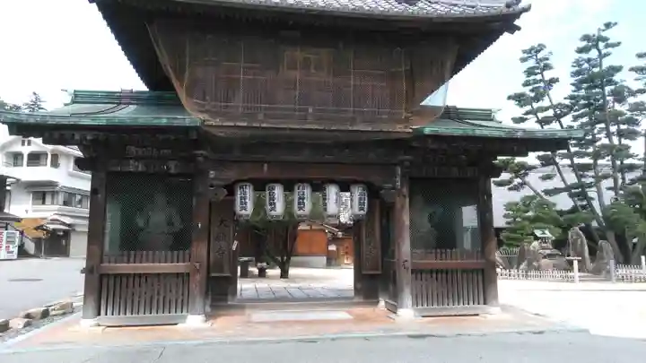 大願寺の山門・神門