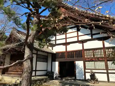 鹿王院の{uncategorized: "未分類", other: "その他", undefined: "問題あり", building: "その他建物", grave: "お墓", sacred_gate: "鳥居", guardian: "狛犬", statue: "像", buddha: "仏像", history: "歴史", nature: "自然", garden: "庭園", animal: "動物", pagoda: "塔", temizu: "手水舎", mountain_gate: "山門・神門", sanctuary: "本殿・本堂", subordinate: "末社・摂社", art: "芸術", scenery: "景色", jizo: "地蔵", ema: "絵馬", goshuin: "御朱印", omikuji: "おみくじ", items: "授与品その他", amulet: "お守り", goshuincho: "御朱印帳", eats: "食事", festival: "お祭り", votive_dance: "神楽", shichigosan: "七五三参", wedding: "結婚式", experience: "体験その他", initially: "初詣", around: "周辺", anti_infection: "感染症対策"}