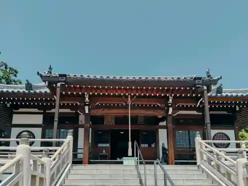 達磨寺の{uncategorized: "未分類", other: "その他", undefined: "問題あり", building: "その他建物", grave: "お墓", sacred_gate: "鳥居", guardian: "狛犬", statue: "像", buddha: "仏像", history: "歴史", nature: "自然", garden: "庭園", animal: "動物", pagoda: "塔", temizu: "手水舎", mountain_gate: "山門・神門", sanctuary: "本殿・本堂", subordinate: "末社・摂社", art: "芸術", scenery: "景色", jizo: "地蔵", ema: "絵馬", goshuin: "御朱印", omikuji: "おみくじ", items: "授与品その他", amulet: "お守り", goshuincho: "御朱印帳", eats: "食事", festival: "お祭り", votive_dance: "神楽", shichigosan: "七五三参", wedding: "結婚式", experience: "体験その他", initially: "初詣", around: "周辺", anti_infection: "感染症対策"}