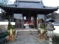 櫟野寺の山門