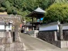 瀧泉寺の建物その他