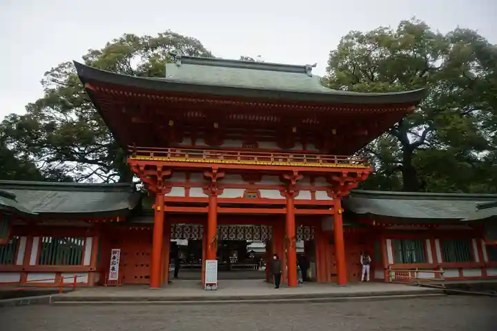 武蔵一宮氷川神社の山門・神門