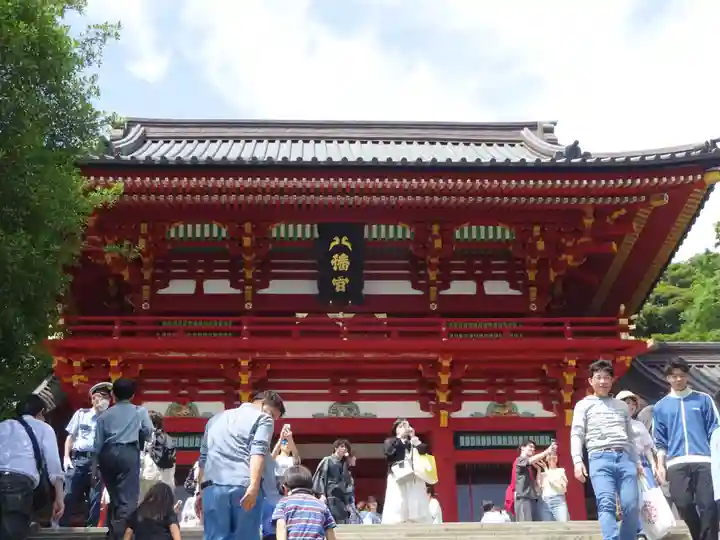 鶴岡八幡宮の山門・神門