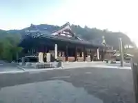 久遠寺の本殿・本堂