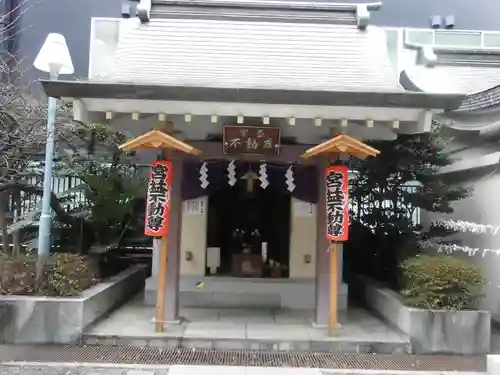宮益御嶽神社の末社・摂社