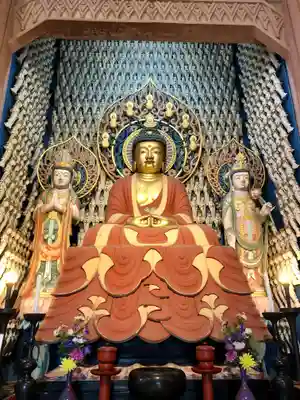 鳥居観音の仏像