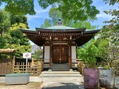 三学院の{uncategorized: "未分類", other: "その他", undefined: "問題あり", building: "その他建物", grave: "お墓", sacred_gate: "鳥居", guardian: "狛犬", statue: "像", buddha: "仏像", history: "歴史", nature: "自然", garden: "庭園", animal: "動物", pagoda: "塔", temizu: "手水舎", mountain_gate: "山門・神門", sanctuary: "本殿・本堂", subordinate: "末社・摂社", art: "芸術", scenery: "景色", jizo: "地蔵", ema: "絵馬", goshuin: "御朱印", omikuji: "おみくじ", items: "授与品その他", amulet: "お守り", goshuincho: "御朱印帳", eats: "食事", festival: "お祭り", votive_dance: "神楽", shichigosan: "七五三参", wedding: "結婚式", experience: "体験その他", initially: "初詣", around: "周辺", anti_infection: "感染症対策"}
